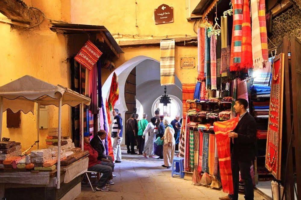 Dar Tamo Hotel Fez Exterior foto